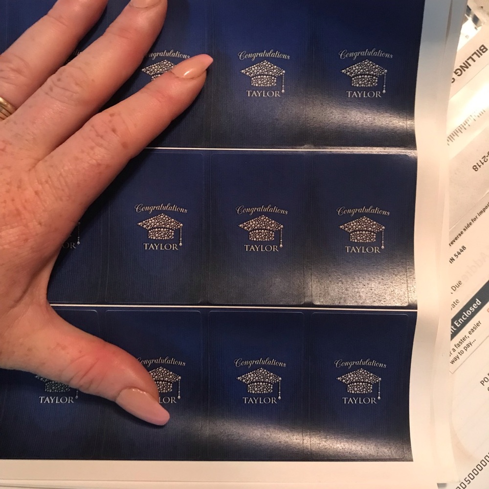 Graduation supplies - Picture 3 of 5